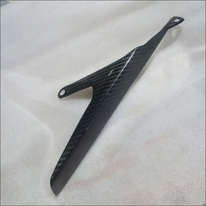 Yamaha YZF-R1 Carbon Hinterrad Kettenschutz 2015-2018 - Gloss