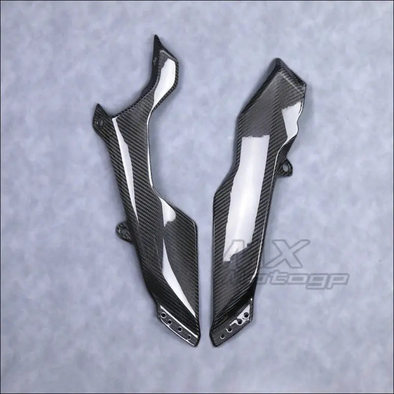 Yamaha YZF-R7 2022-2024 Carbon Seitenverkleidungen